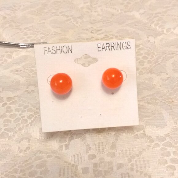 Vintage Women’s Classic Orange Beads Round Stud Earrings Timeless VTG Jewelry - Picture 5 of 6